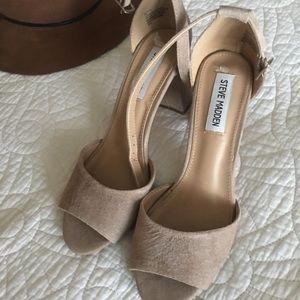 Steve Madden Tan Heels